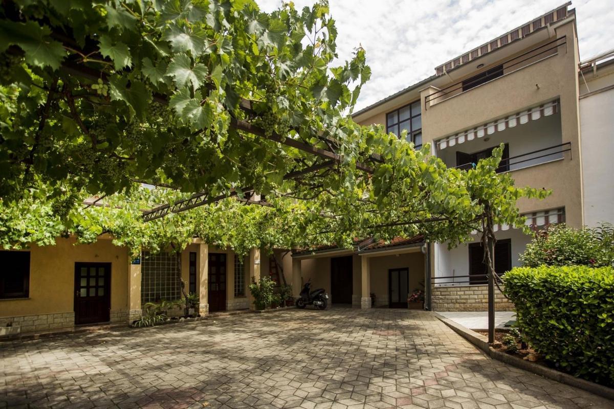 Apartma Matteo *